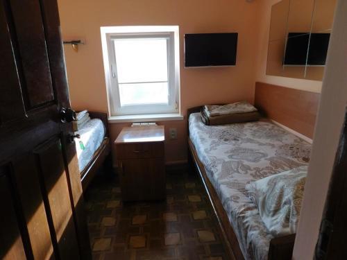 Hostal Chaika Guest House