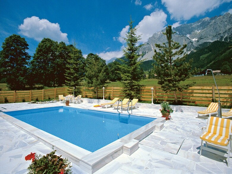 Warm Apartment In Ramsau Am Dachstein With Garden
