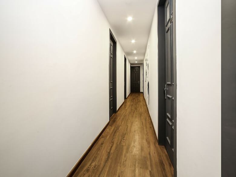 Hotel Oyo Townhouse 080 Meera Bagh