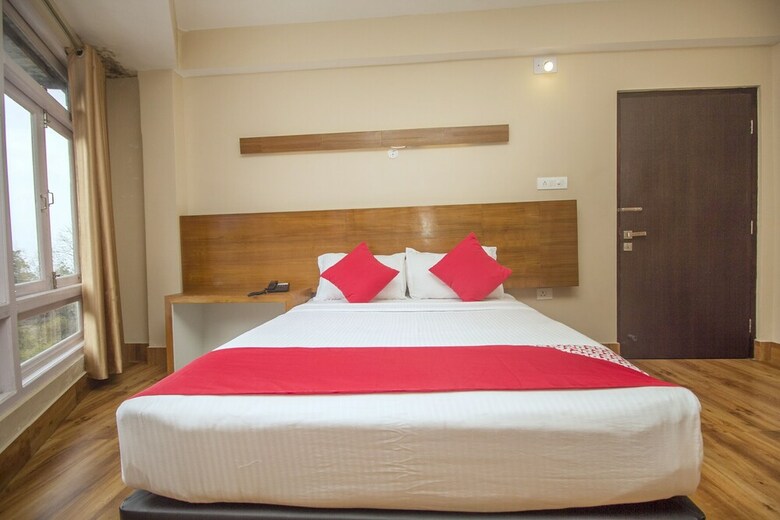 Hotel Oyo 23351 Gompus Paradise & Resort