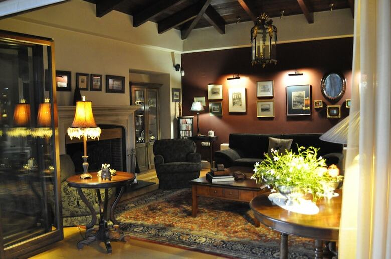 Villa Anna's Mansion