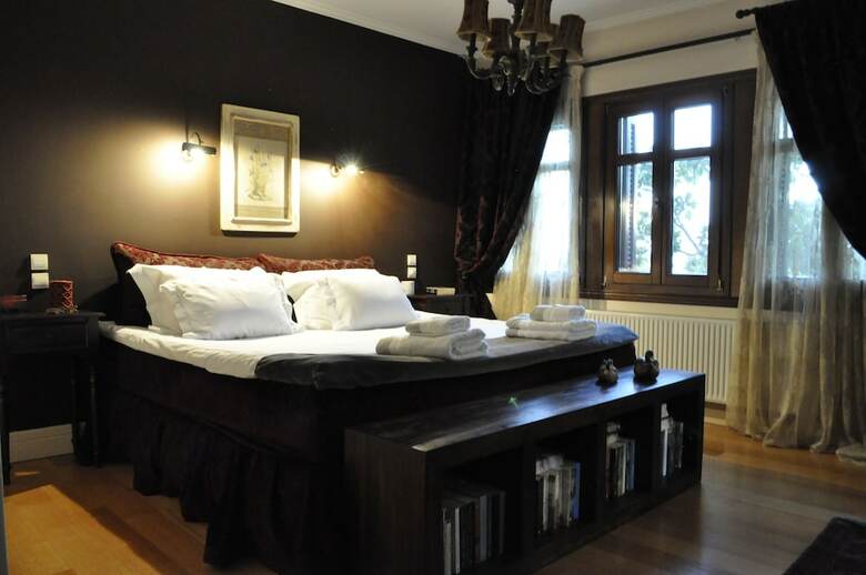 Villa Anna's Mansion