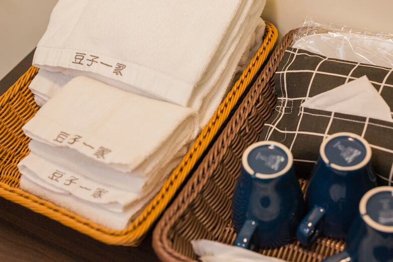Hostal Douzi Home Hotel-nearby Metro - Hostel