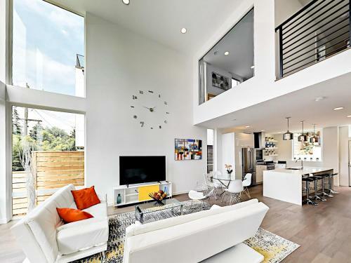 1106 C 14th Ave Townhouse