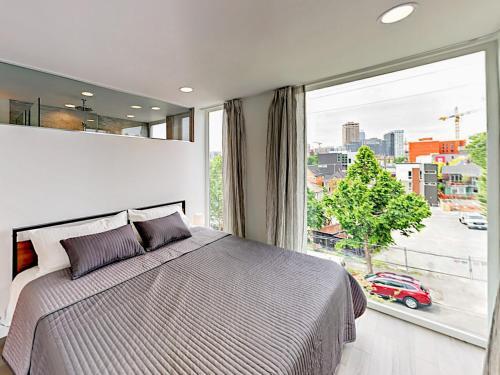 1106 C 14th Ave Townhouse