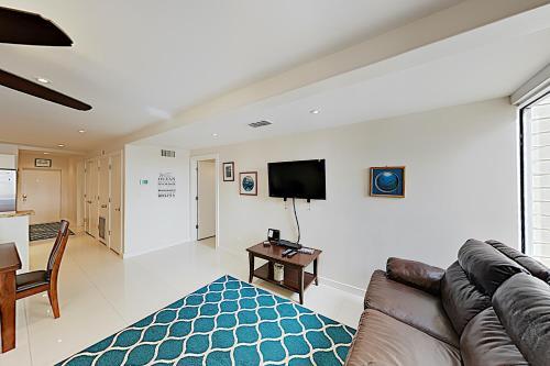 Apartamento 6300 Padre Blvd Condo Unit 877
