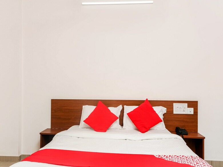 Hotel Oyo 23999 Samruddhi Lodge