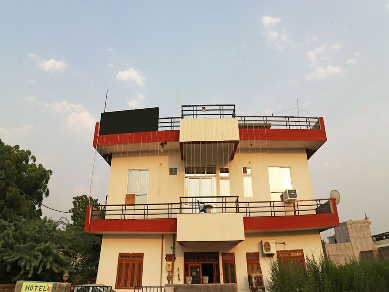 Hotel Oyo 22644 Bhagat Palace