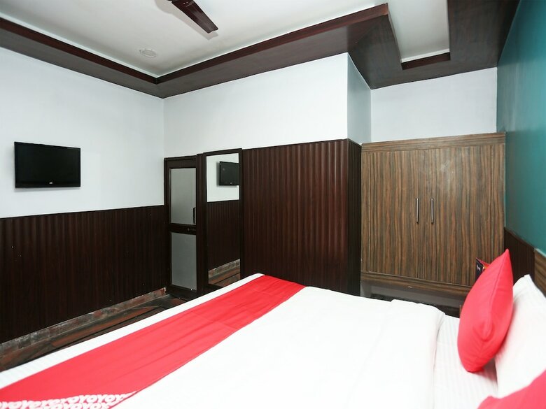 Hotel Oyo 16116 Ashoka