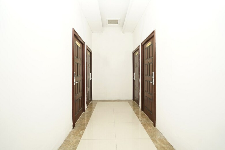 Hostal Oyo 511 Grace Residence