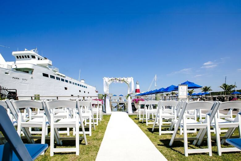 Danfords Hotel And Marina