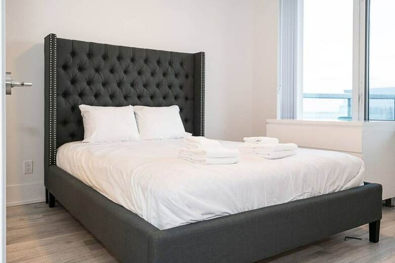 Apartamentos Modern 1 Bedroom Condo With Cn Tower Views