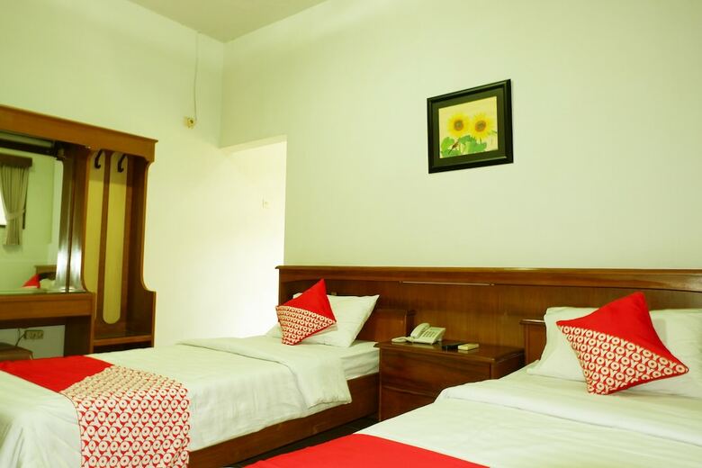 Oyo 517 Hotel Arjuna Lawang