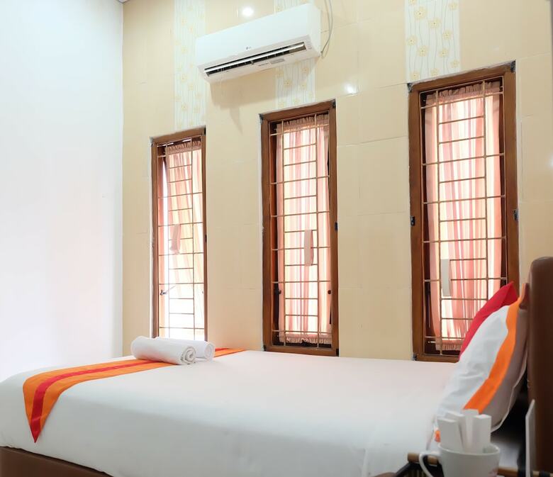 Villa Simply Homy Guest House Unit Monjali