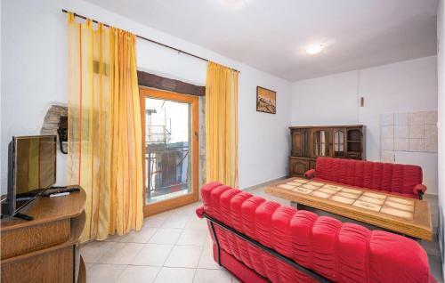 Two-bedroom Holiday Home In Marcenagla