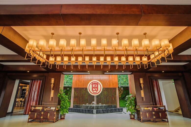 Sanya Shanggong Rehabilitation Villa