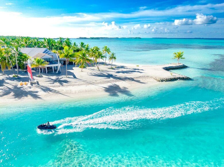 Hotel Rahaa Resort