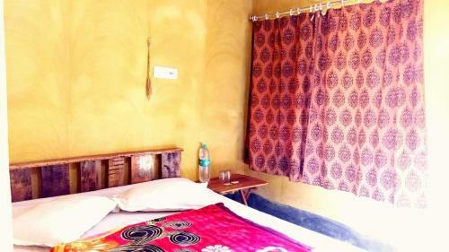 Hotel Roshnai Village Resort