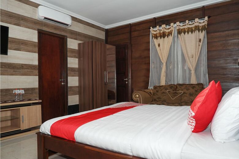Hostal Oyo 550 Kebon Krapyak Cottage