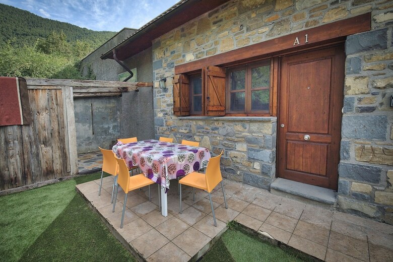 Apartamentos El Escondite De Biescas