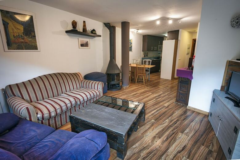 Apartamentos El Escondite De Biescas