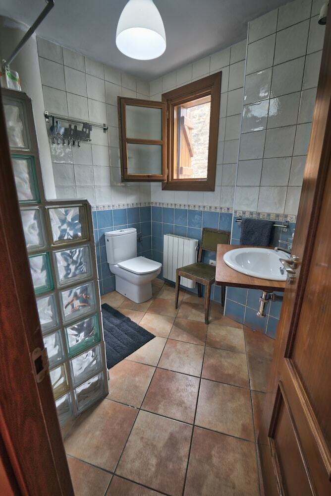 Apartamentos El Escondite De Biescas