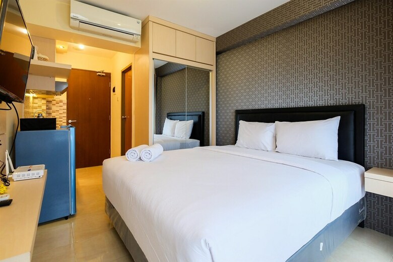 Best View Studio Apartment Tifolia Near Kelapa Gading