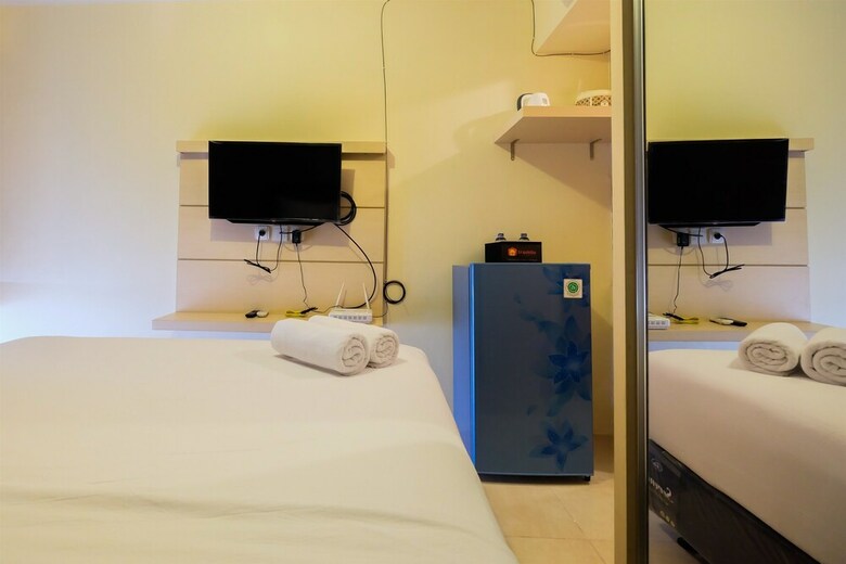 Best View Studio Apartment Tifolia Near Kelapa Gading
