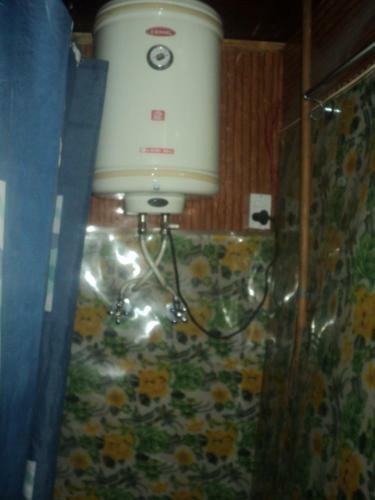 Hotel Haroon Houseboat