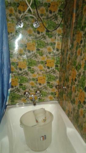 Hotel Haroon Houseboat