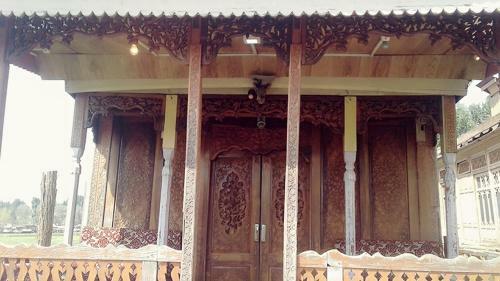 Hotel Haroon Houseboat