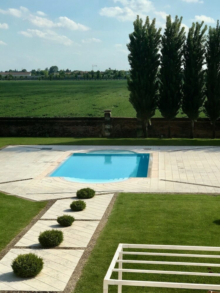Villa Cornaro Tourist Suites