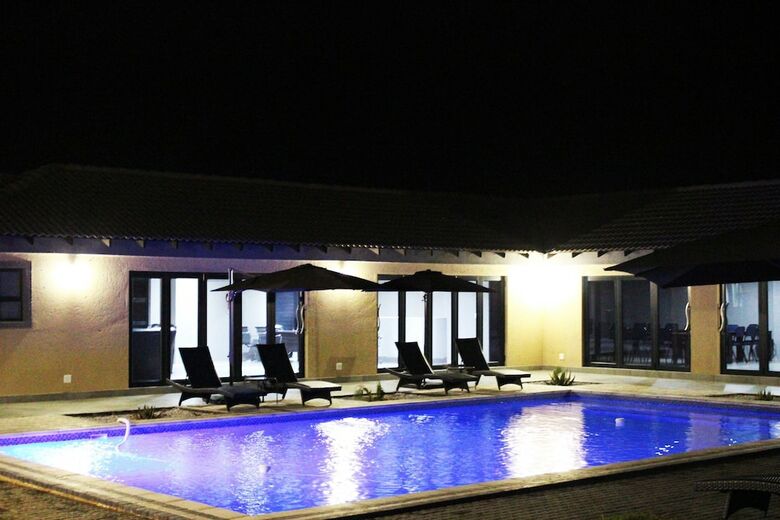 Sagwadi Hotel