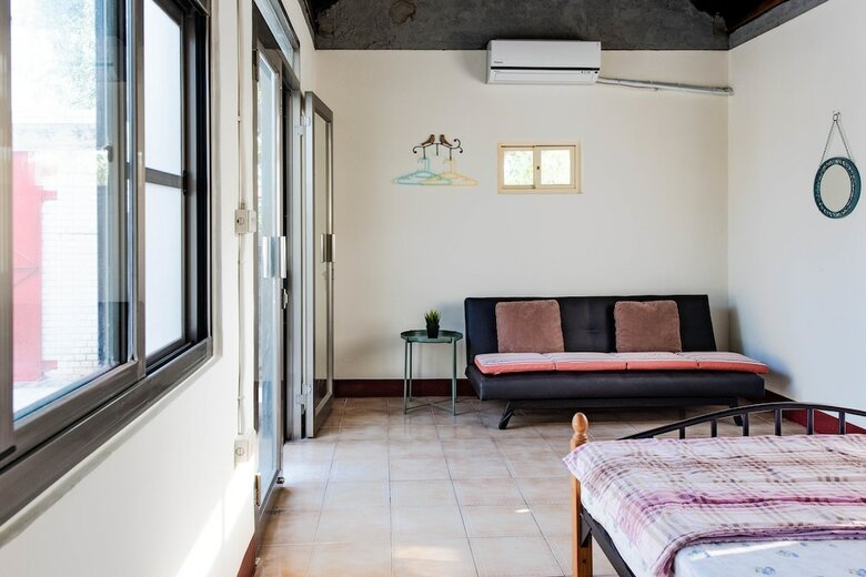 Hotel Zuo Military Village Inn