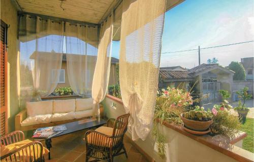 Three-bedroom Holiday Home In Montignoso -ms-