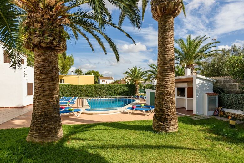 Apartamentos Menorca Palmeras