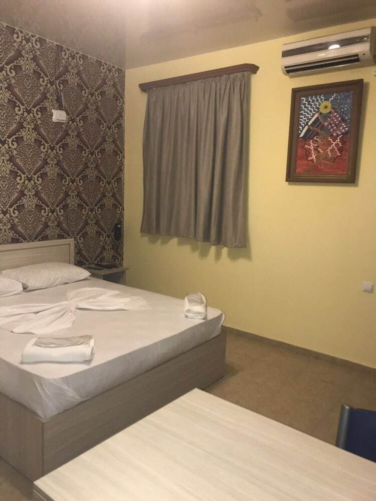 Green Garden Hotel