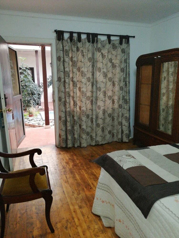 Hostal Vi�a Malva