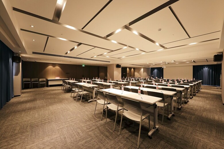 Hotel Hampton By Hilton Technology City