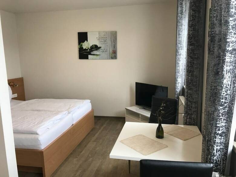 Hotel Pension & Restaurant Zur Wertachau