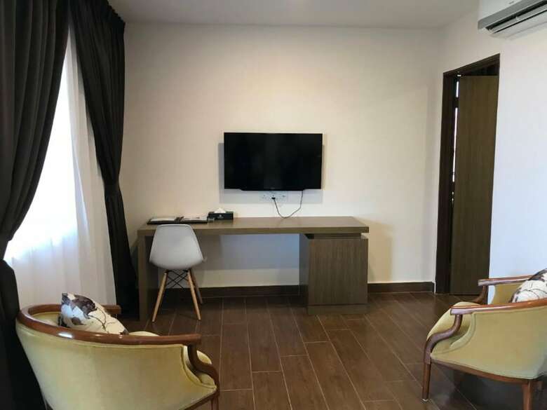 Hotel Lotus Seaview Beach Resort & Spa