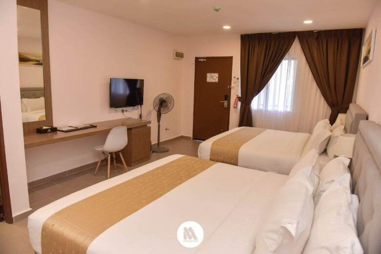 Hotel Lotus Seaview Beach Resort & Spa