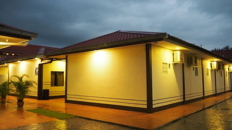 Hotel Lotus Seaview Beach Resort & Spa