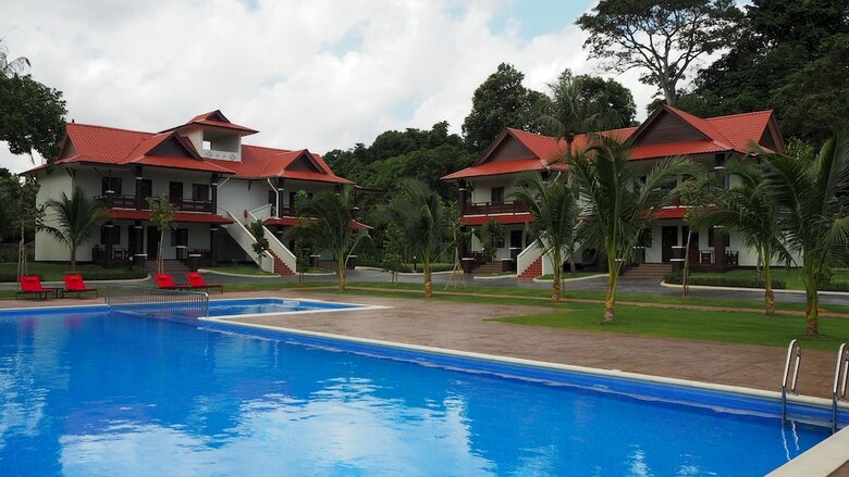 Hotel Lotus Seaview Beach Resort & Spa
