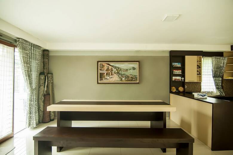 Hotel Oyo 882 Puri Gevana Guest House