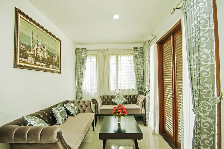 Hotel Oyo 882 Puri Gevana Guest House