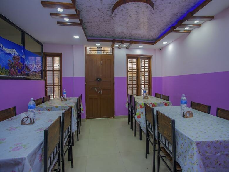 Oyo 297 Hotel Aayam