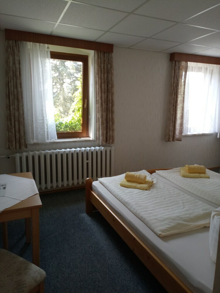 Zur Linde Hotel