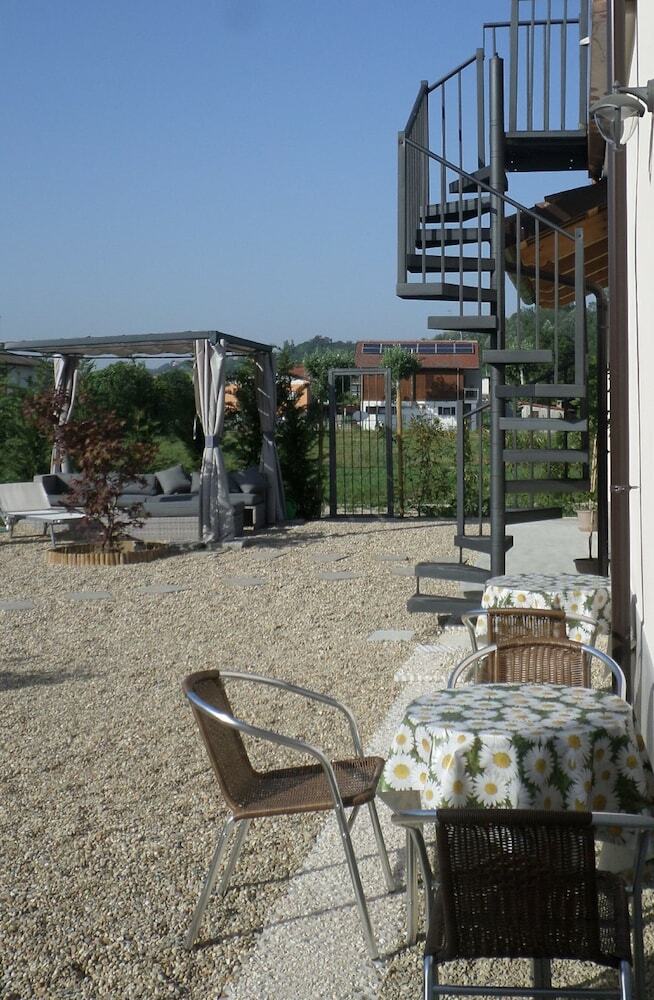Apartamentos Laura's Country Resort