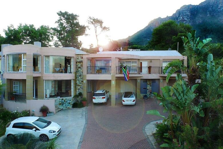 Hotel Lumley's Place Guest House